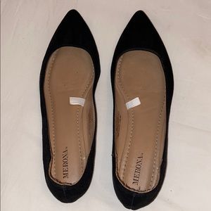 Women’s Size 8 Black Flats